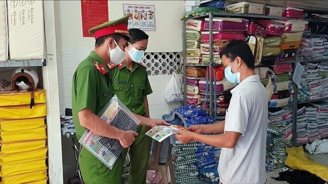 Tuyên truyền PCCC cho các hộ sản xuất, kinh doanh