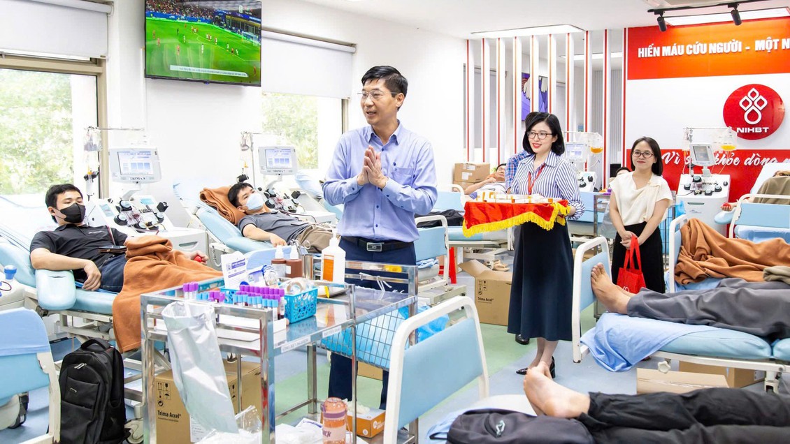 Viện Huyết học buổi sớm - Nơi nụ cười hòa cùng dòng máu trao đi