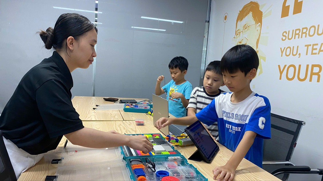 Khơi mở đam mê từ những giờ học lập trình và Robotics
