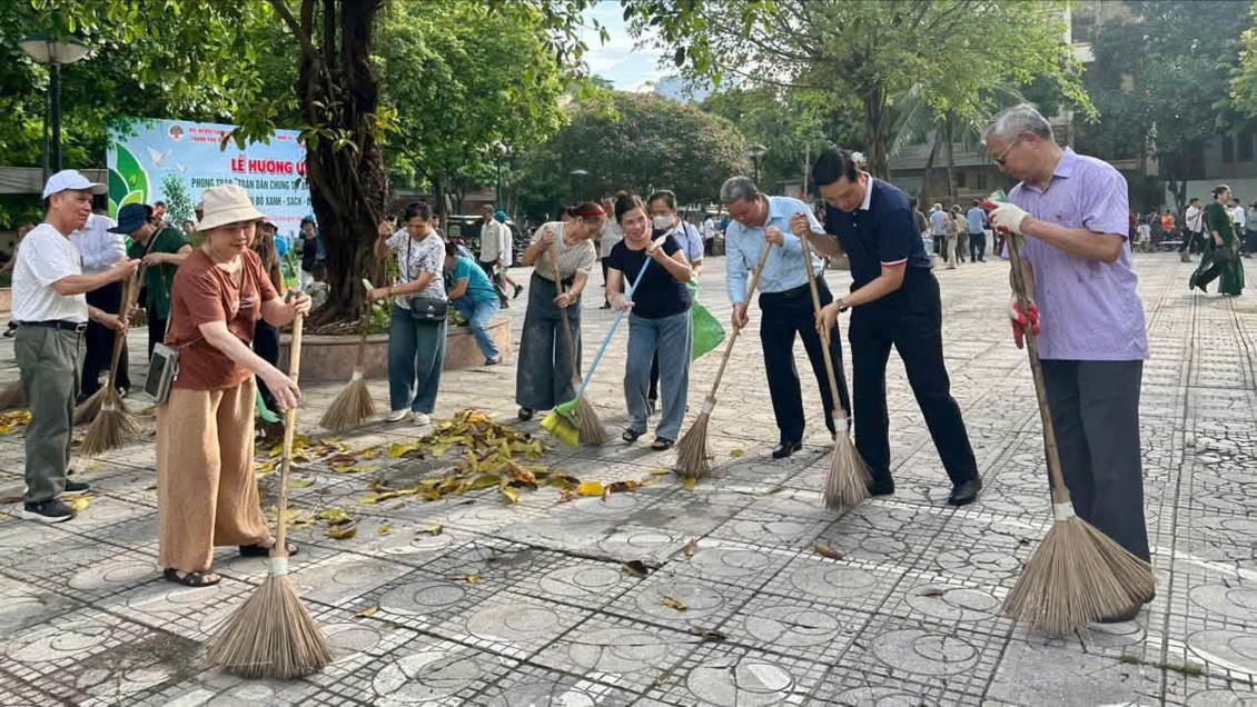 Đồng hành cùng chính quyền hai cấp - Mặt trận đổi mới để phục vụ nhân dân
