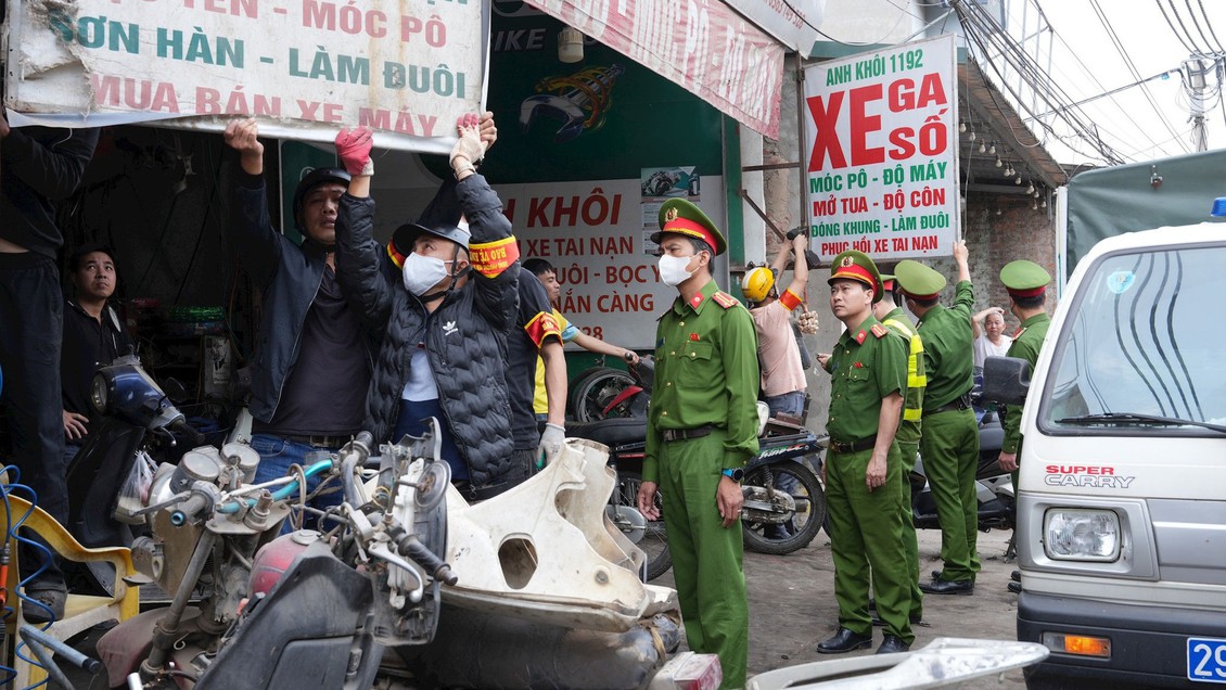 Xây dựng lực lượng an ninh cơ sở đảm bảo an ninh trật tự