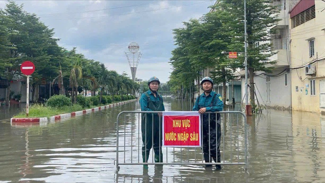 Sơn Tây không để bị động trước mực nước sông Tích dâng cao