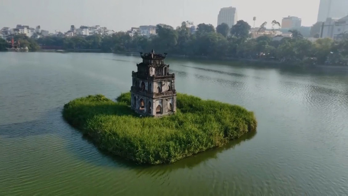 Một 'nhạc trưởng' cho không gian hồ Gươm