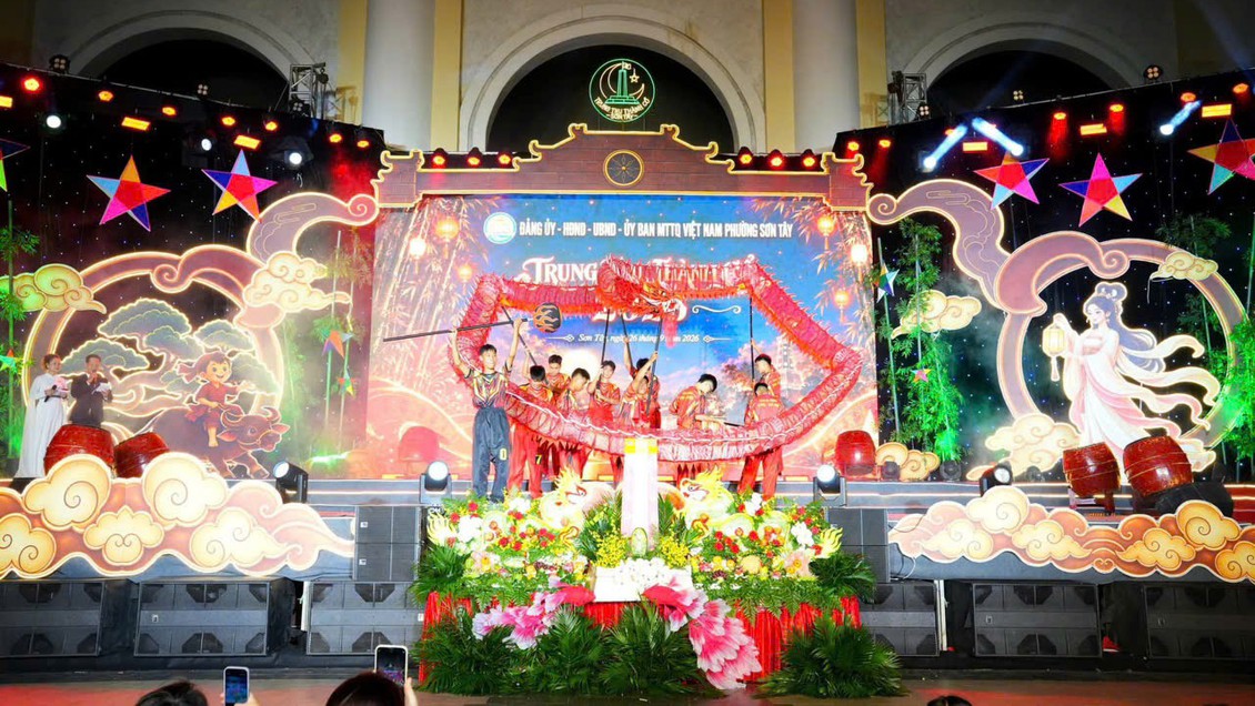 Rực rỡ đêm hội Trung thu Thành Cổ 2026