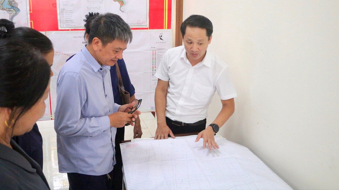 Khi người dân cùng góp ý cho diện mạo mới bên sông Hồng