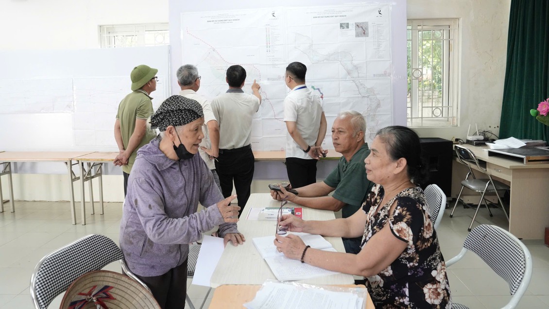 Người dân Long Biên góp ý cho không gian phát triển ven sông Hồng