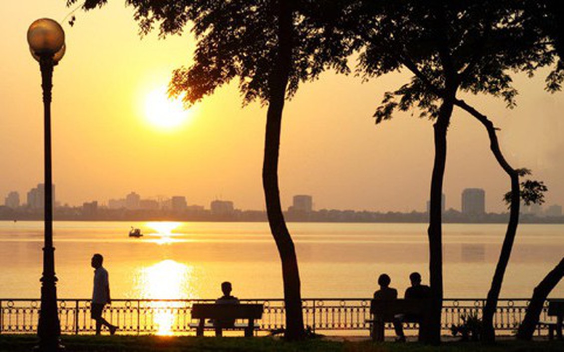 Nhịp sống hồ Tây buổi sáng sớm
