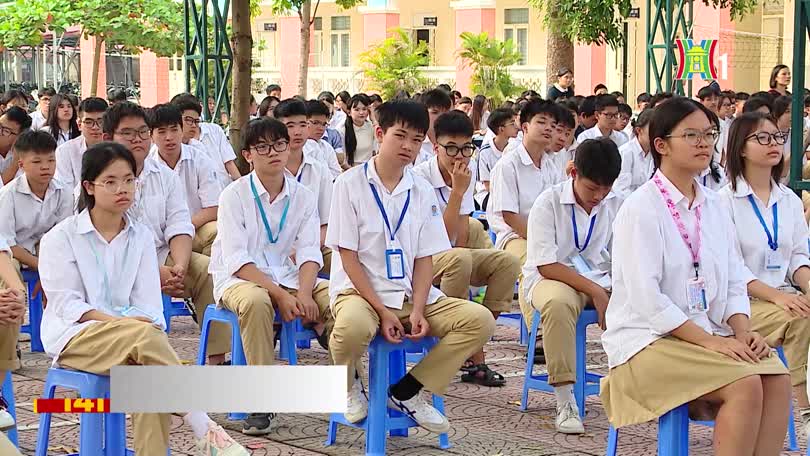 Bài trừ tội phạm ma túy len lỏi vào trường học