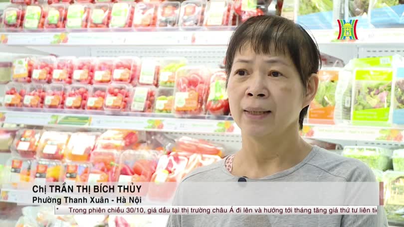 Cạnh tranh trên kệ hàng trong cao điểm bán lẻ quý IV