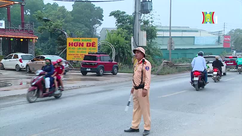 Bảo đảm an toàn khi thi công trên đường Hồ Chí Minh