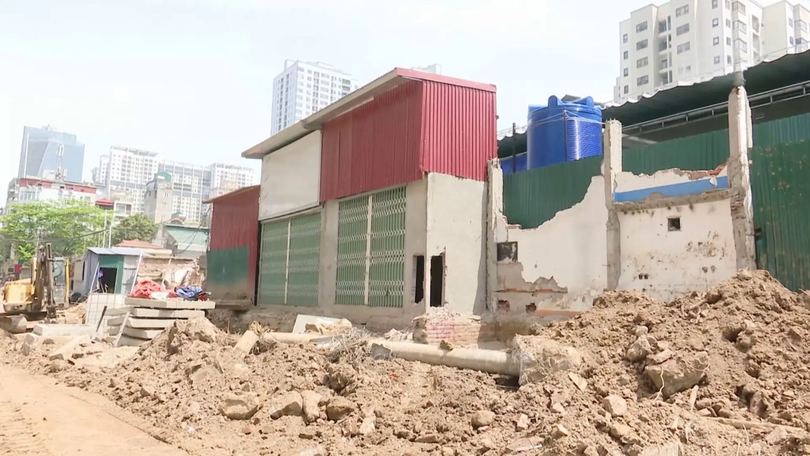 Chưa xử lý 'nhà siêu mỏng, siêu méo' trên phố Nguyễn Tuân