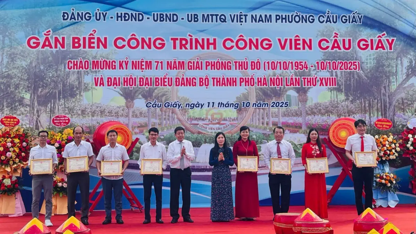 Công viên Cầu Giấy mở cửa trở lại với diện mạo mới