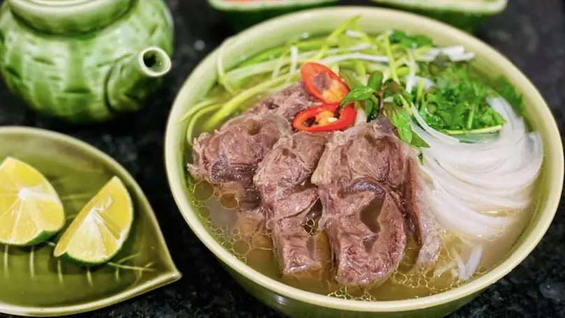 Khai thác di sản văn hóa phi vật thể Phở Hà Nội