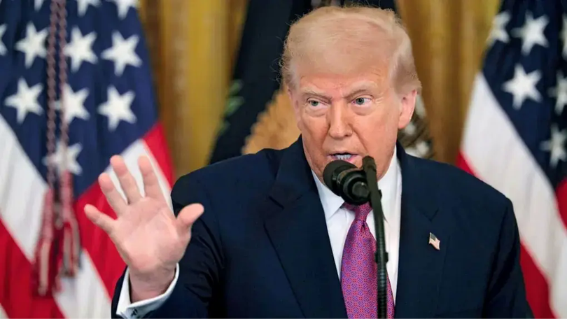 Tổng thống Trump tuyên bố trả lương cho quân nhân