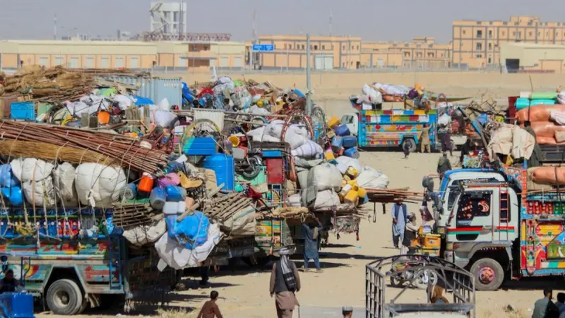 Pakistan đóng cửa biên giới với Afghanistan