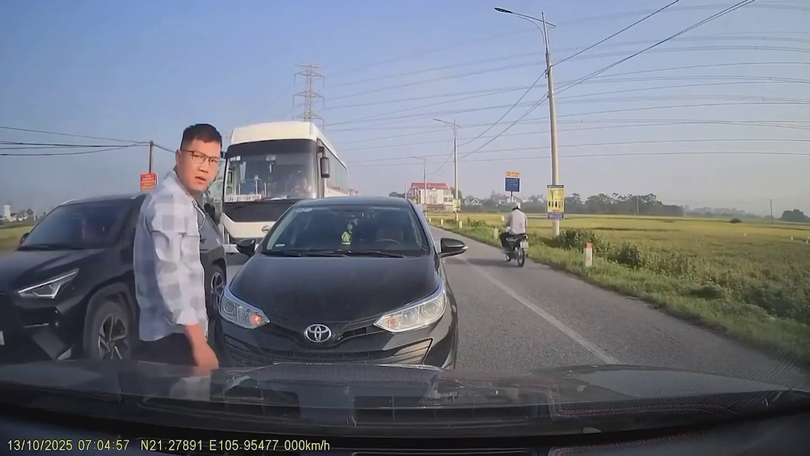 Xử lý lái xe ô tô đi lấn sang làn ngược chiều