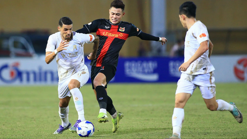 Hà Nội thất bại trong trận ra mắt của HLV Harry Kewell