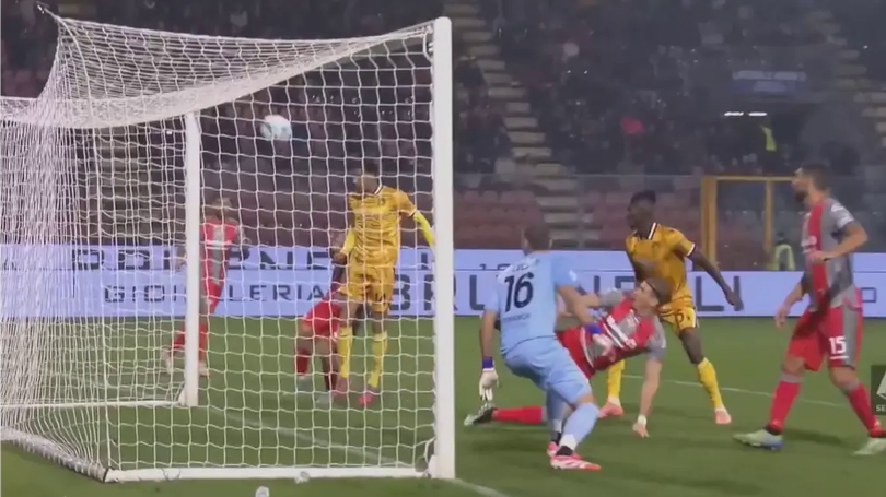 Tân binh Cremonese 'hụt hơi' tại Serie A