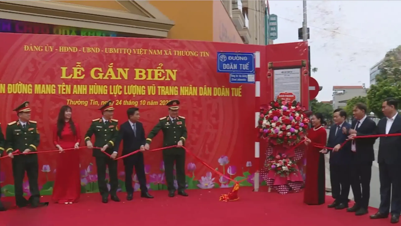 Xã Thường Tín gắn biển đường mang tên hai danh nhân