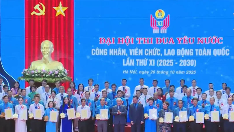 Lan toả tinh thần thi đua trong công nhân lao động