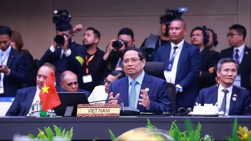 Thủ tướng dự Phiên toàn thể Hội nghị cấp cao ASEAN 47