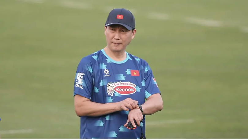 HLV Kim Sang-sik dẫn dắt ĐTQG dịp FIFA Days tháng 11