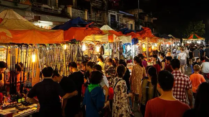 Chợ đêm trên phố cổ | Hà Nội đến để yêu | 30/10/2025