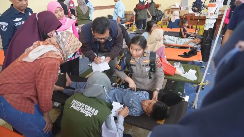 Indonesia điều tra vụ 700 học sinh nhập viện do ngộ độc