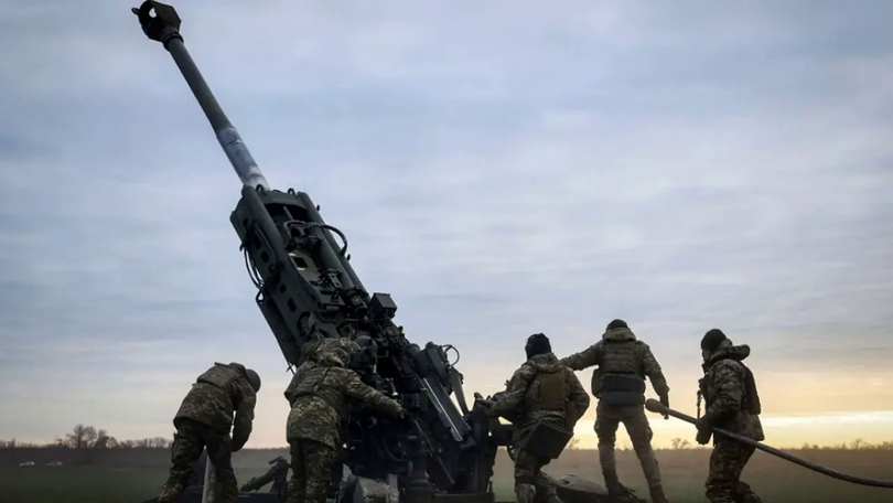 Chính phủ đóng cửa, Mỹ hoãn chuyển giao vũ khí cho Ukraine