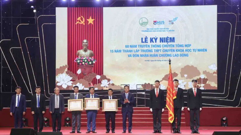 Tiếp tục đổi mới mô hình giáo dục, ươm mầm tài năng
