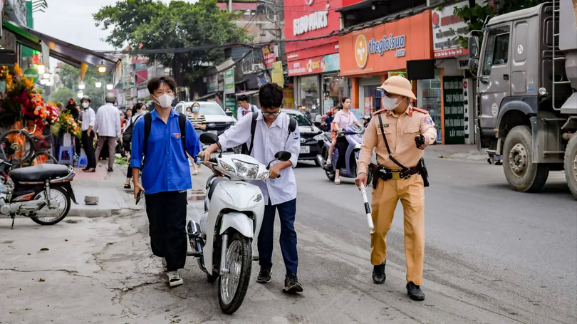 Xây dựng văn hóa giao thông cho lứa tuổi học sinh