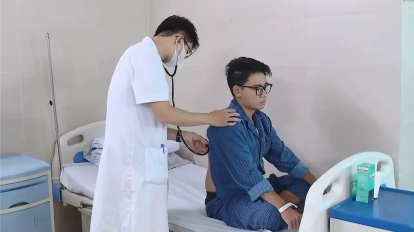 Nhiều bệnh nhân sốt xuất huyết nặng nhập viện