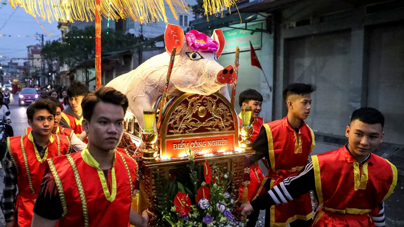 Nét độc đáo lễ hội rước lợn làng La Phù