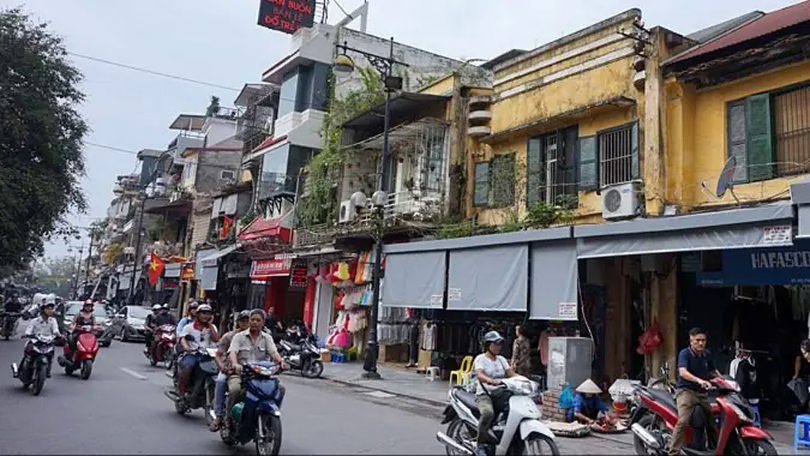 Giá nhà phố cổ Hà Nội chạm mức 2 tỷ đồng/m2