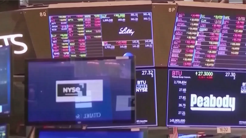 Chỉ số S&P 500 và Nasdaq chốt phiên cao kỷ lục
