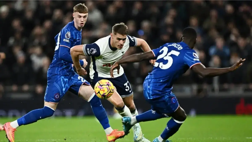Chuyển động trước Derby London tại giải Ngoại hạng Anh