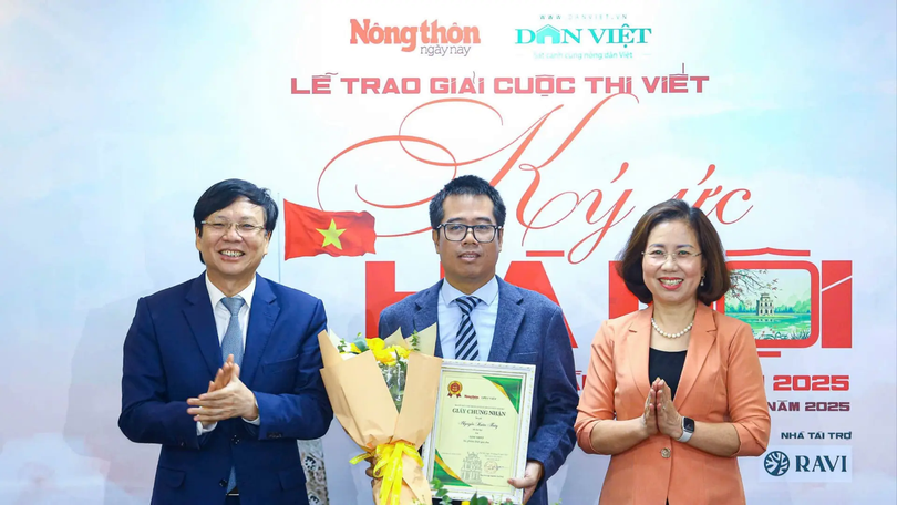 Trao giải cuộc thi viết ‘Ký ức Hà Nội 2025’