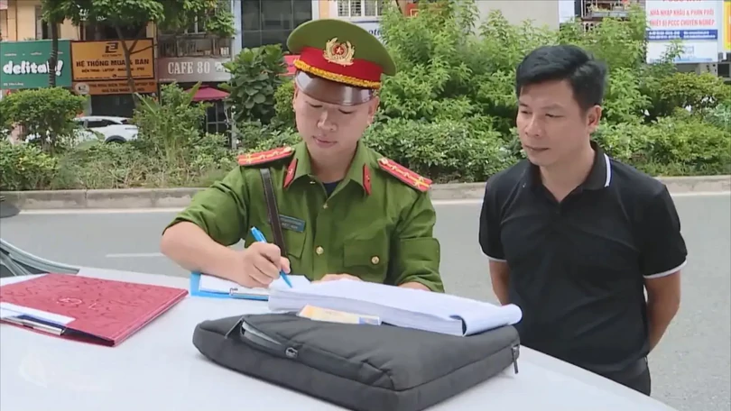 Phường Đống Đa ra quân xử lý vi phạm trật tự đô thị