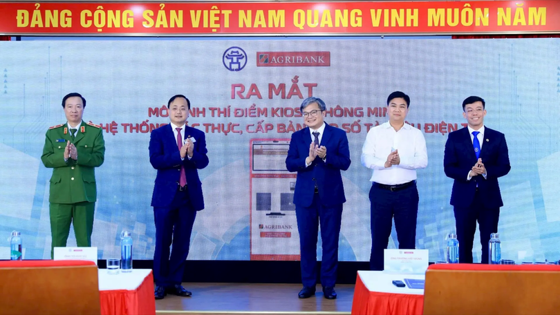 Hà Nội thí điểm Kiosk thông minh xác thực, cấp bản sao số