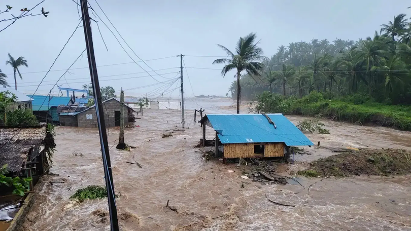 Philippines khắc phục hậu quả của siêu bão Phượng Hoàng