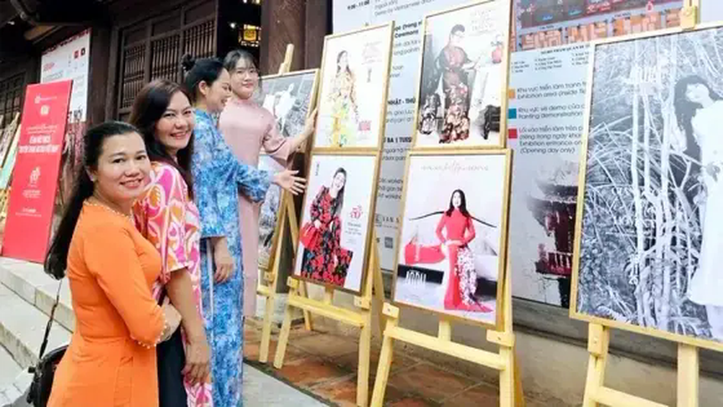 Lan tỏa nét đẹp áo dài Việt Nam