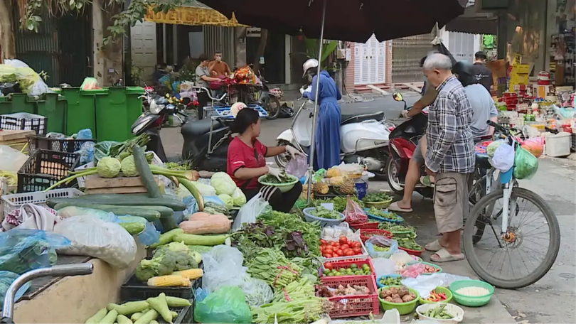 Hà Nội còn tồn tại 223 chợ 'cóc', chợ tạm