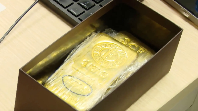 Gia tăng tình trạng buôn lậu vàng, ngoại tệ vào Việt Nam