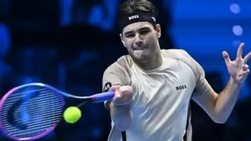 Taylor Fritz thắng lợi trận ra quân ATP Finals 2025