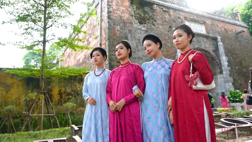 Cổ phục trong nhịp sống Hà Thành | Hà Nội đến để yêu | 12/11/2025