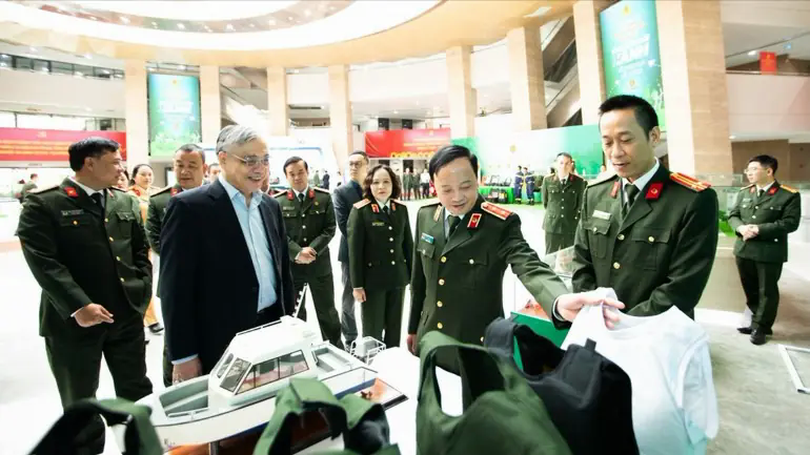 Công an Hà Nội giới thiệu giải pháp xanh cho tương lai
