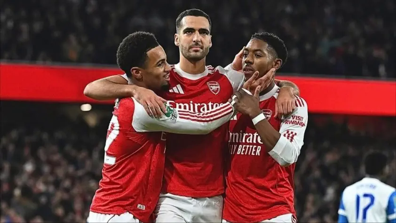 Arsenal hướng tới kỷ lục trong trận đấu với Tottenham