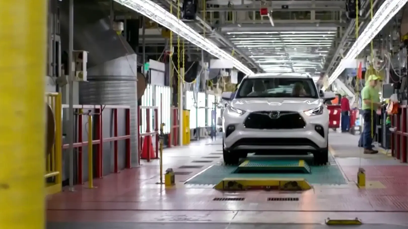 Toyota kéo dài vòng đời của loạt xe chủ lực