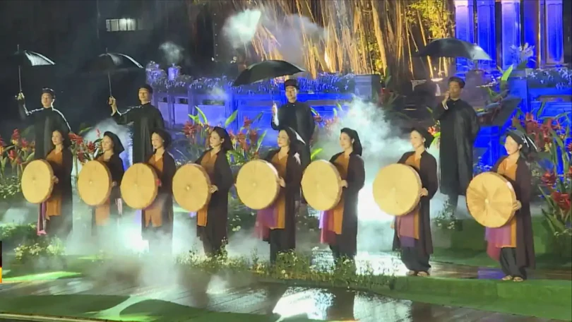 Đêm nghệ thuật 'Áo dài trên con đường di sản'