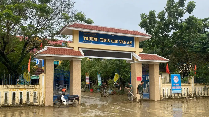 Học sinh thành phố Huế tiếp tục nghỉ học để tránh lũ